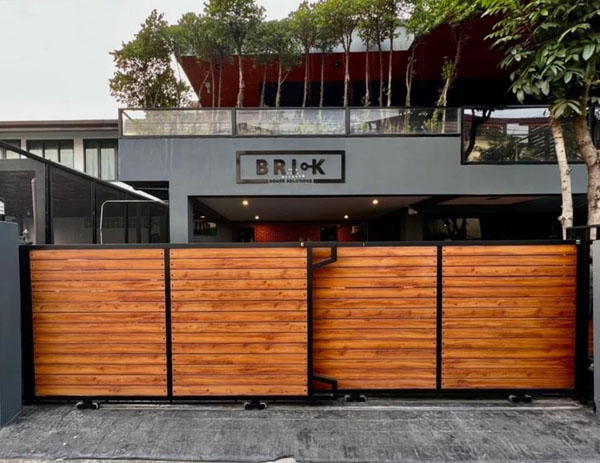 ผลงานประตูรั้ว รูปที่ 16