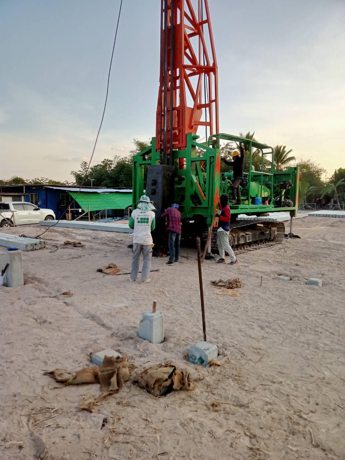 ผลงานตอกเสาเข็ม แก้บ้านทรุด รูปที่ 3